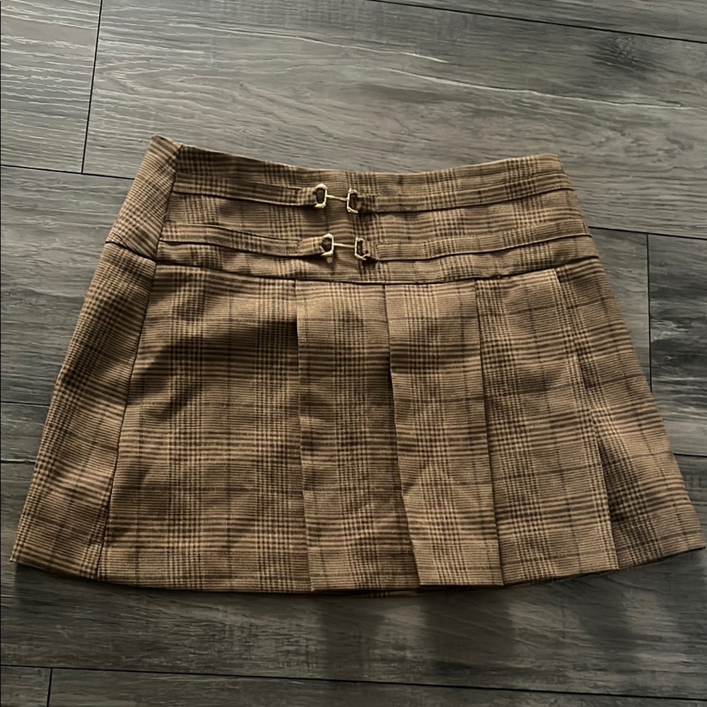 Plaid Brown Skirt with Buckle Detail